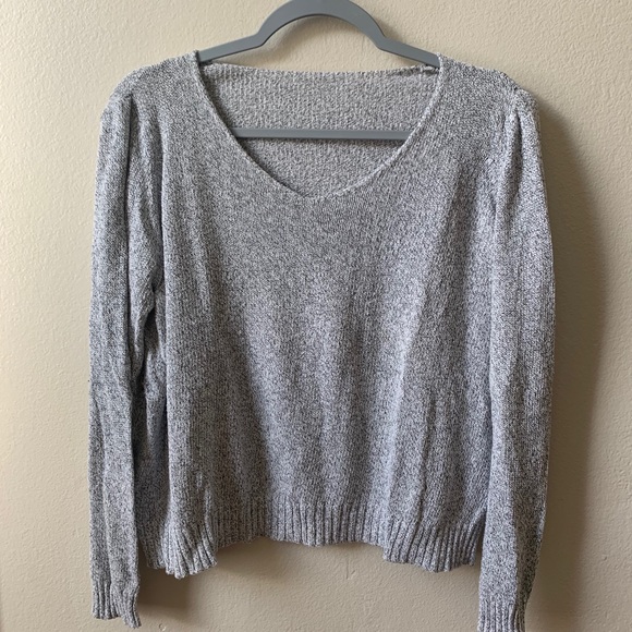 BRANDY MELVILLE gray sweater - Picture 2 of 5